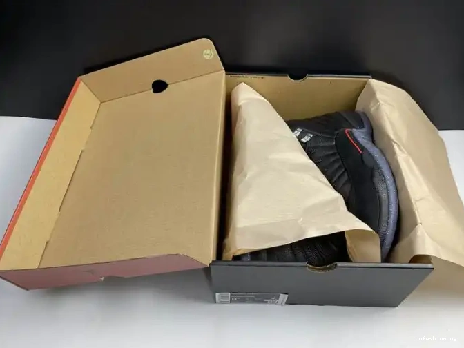 Jordan Black DC1062-006 12 Air Utility 0523